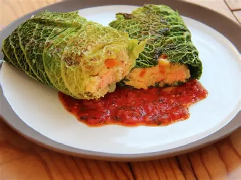 Chou vert aux saumon et crevettes roses