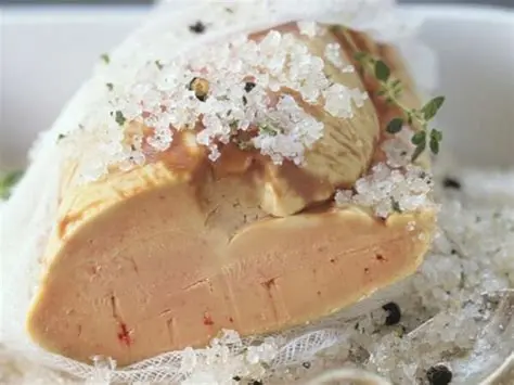 Foie gras au sel et aux épices